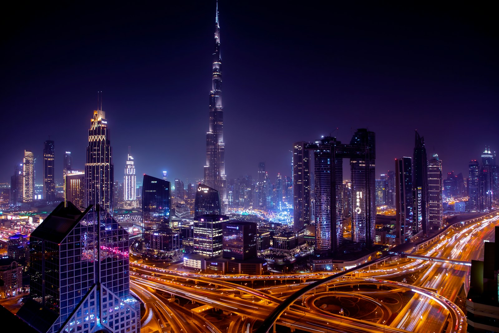 Dubai skyline and financial district representing DFSA AML/CFT compliance in the DIFC